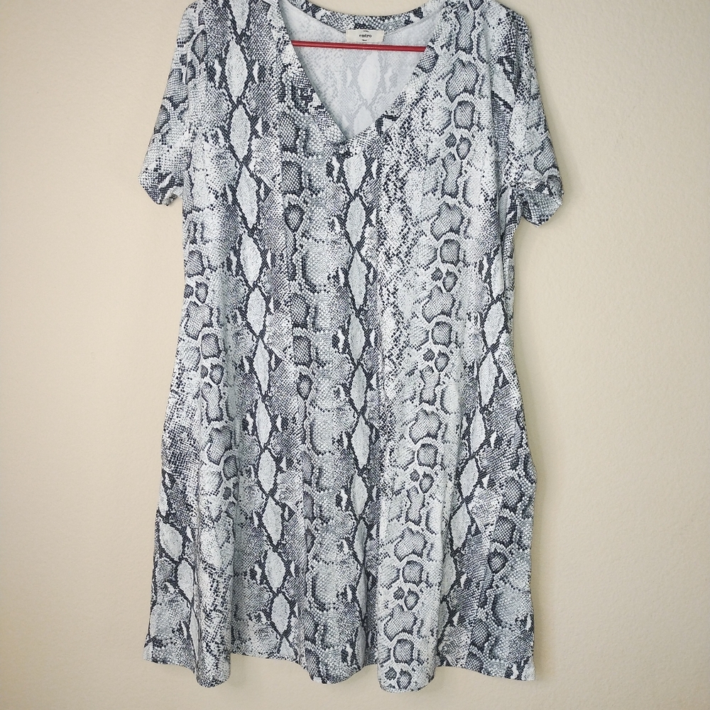 Entro Snake Print Dress - Black and White